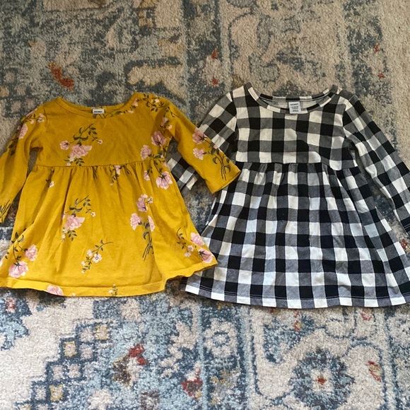 Two tunics! Old Navy 6-12 - Picture 1 of 3